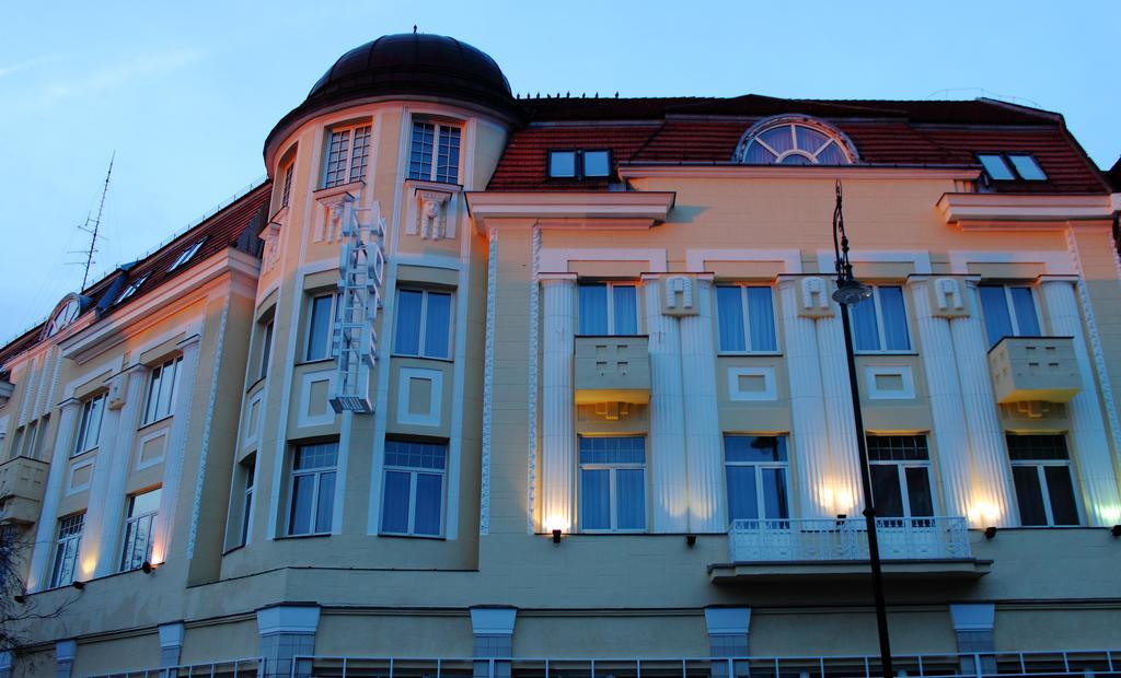 Hotel Central Nagykanizsa Exterior foto